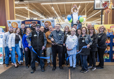 Jerry's Foods Ribbon Cutting