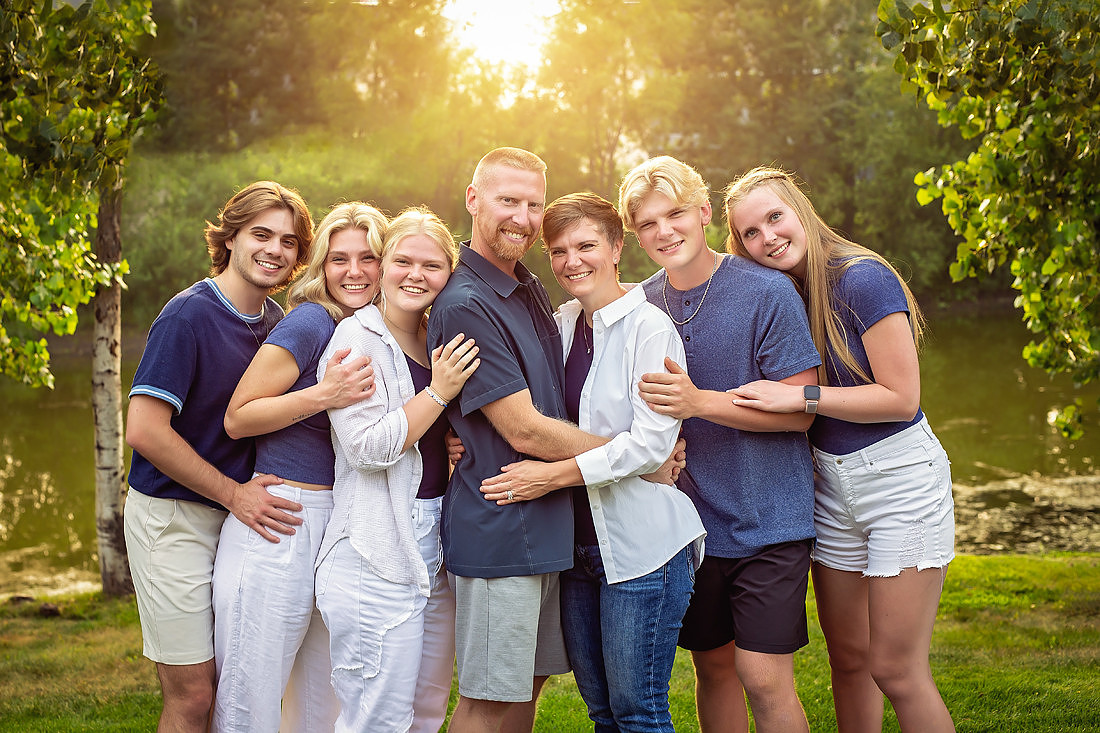 Outdoor Family photo session near North Branch, MN with MJCollins photography