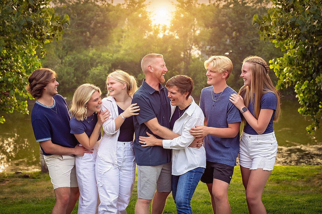 Outdoor family photo session with MJCollins Photography North Branch MN